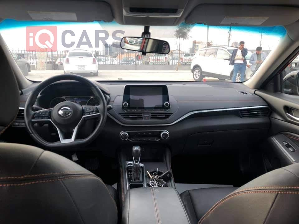Nissan Altima